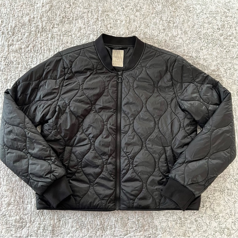 ETIREL Women’s Black Quilted Puffer Jacket Sporty Ski Hiking Gorpcore Size L